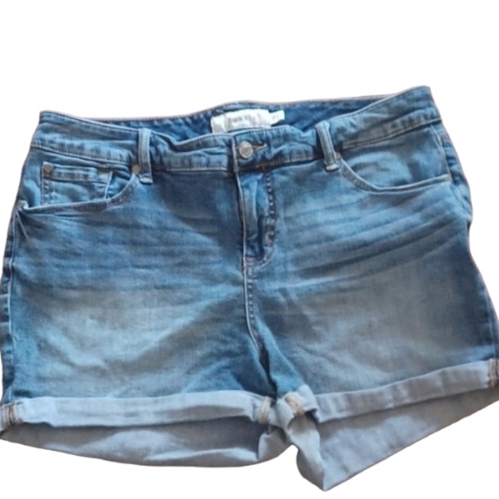 Torrid Jean Shorts Size 16 denim faded blue light wash cotton